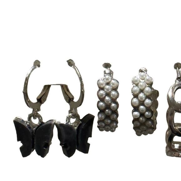 NWOT Hoop earring bundle - Picture 3 of 5